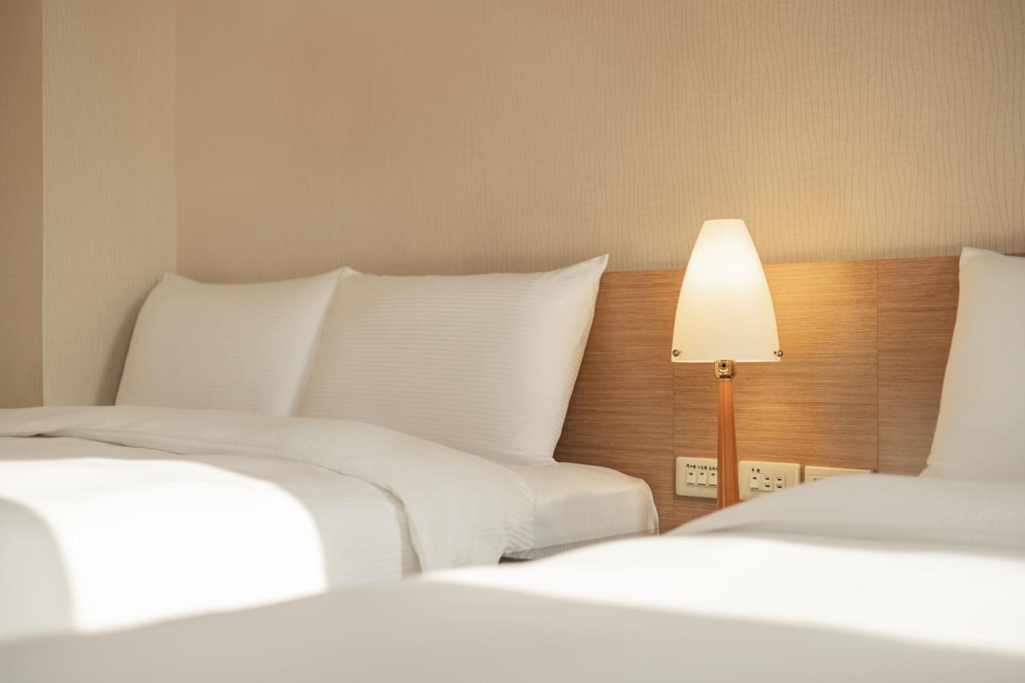 Kindness Hotel Wu-Jia Гаосюн Номер фото