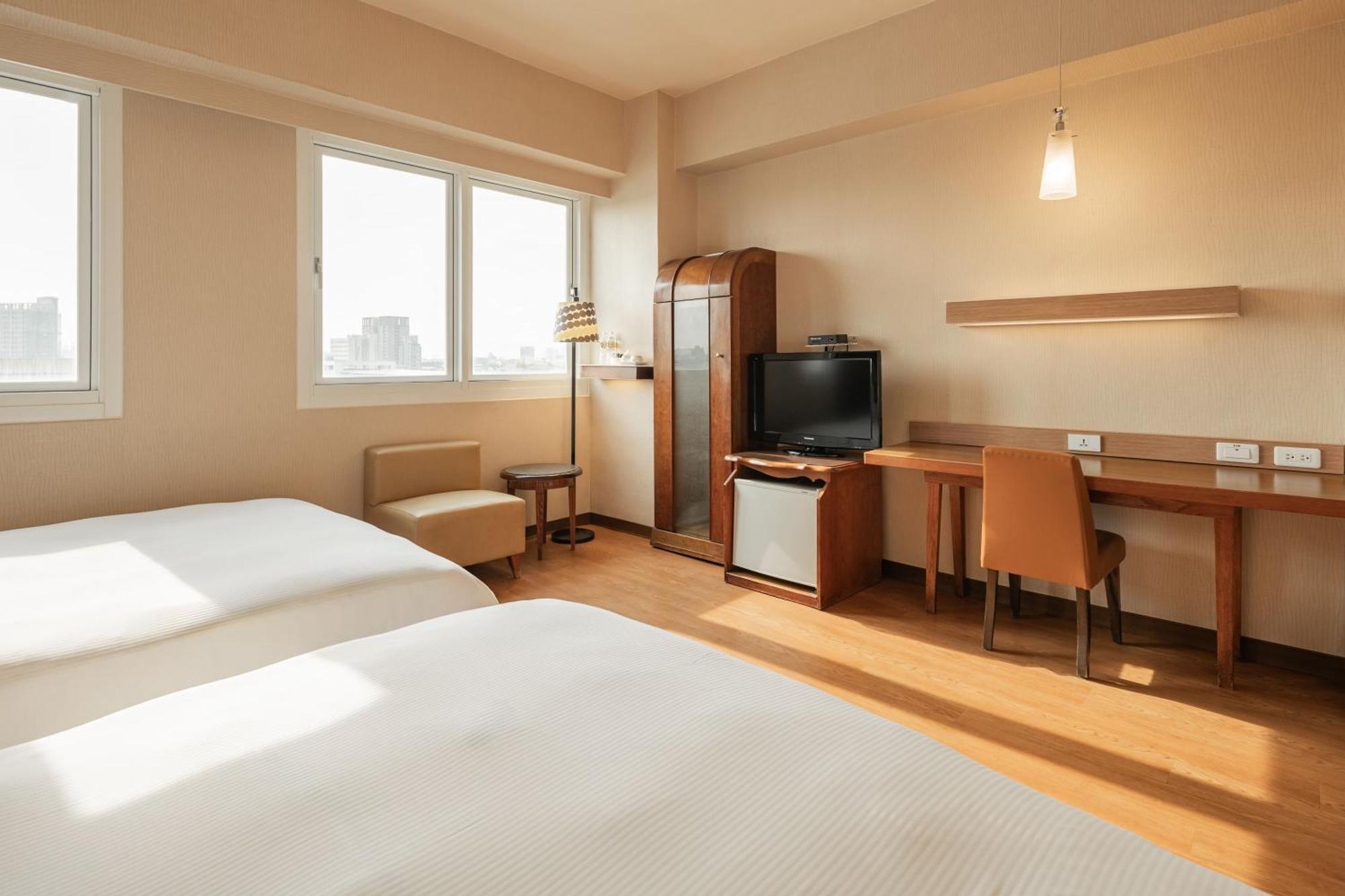 Kindness Hotel Wu-Jia Гаосюн Номер фото