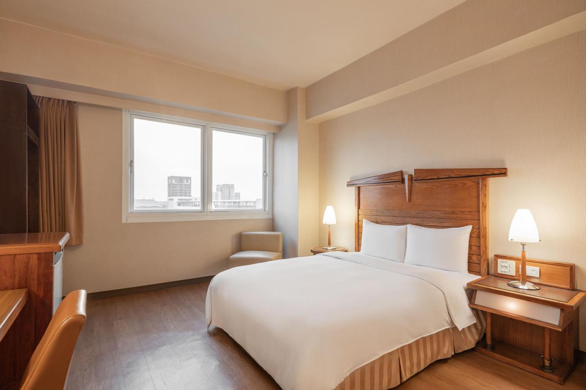 Kindness Hotel Wu-Jia Гаосюн Номер фото