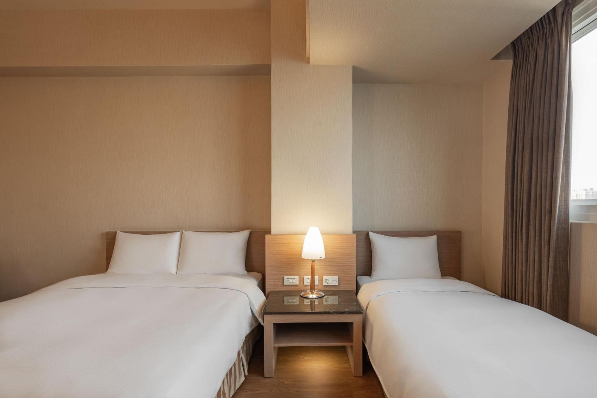 Kindness Hotel Wu-Jia Гаосюн Номер фото