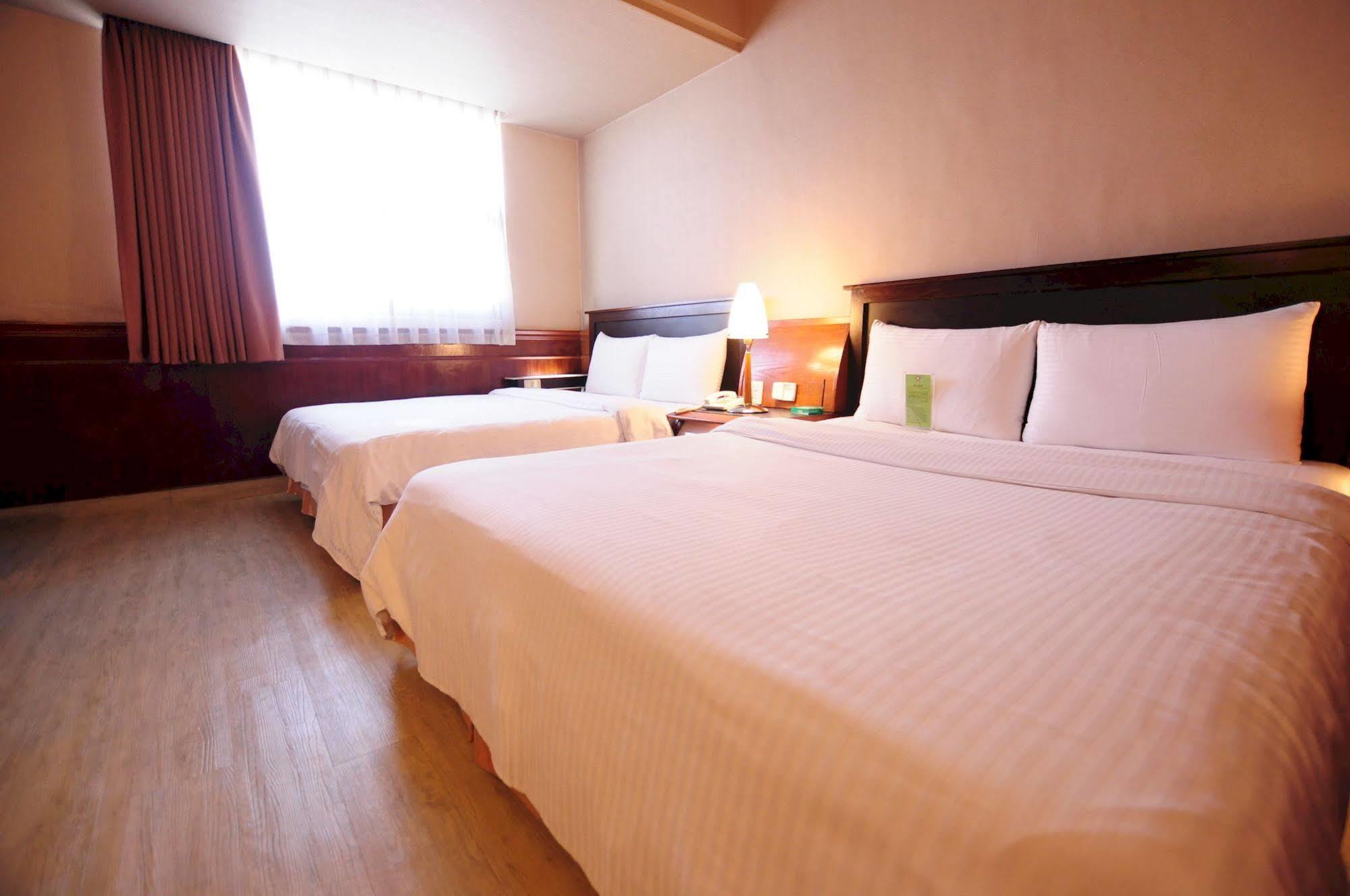 Kindness Hotel Wu-Jia Гаосюн Экстерьер фото