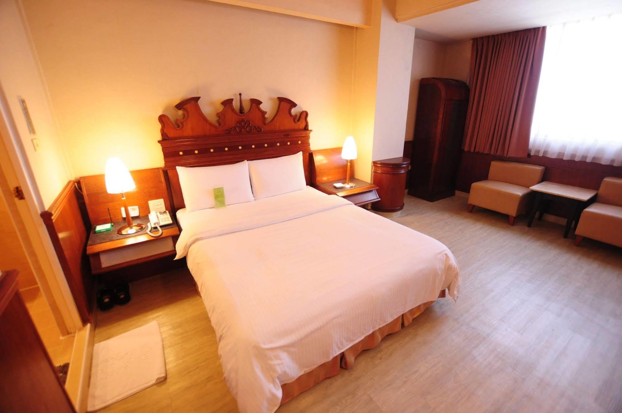Kindness Hotel Wu-Jia Гаосюн Экстерьер фото