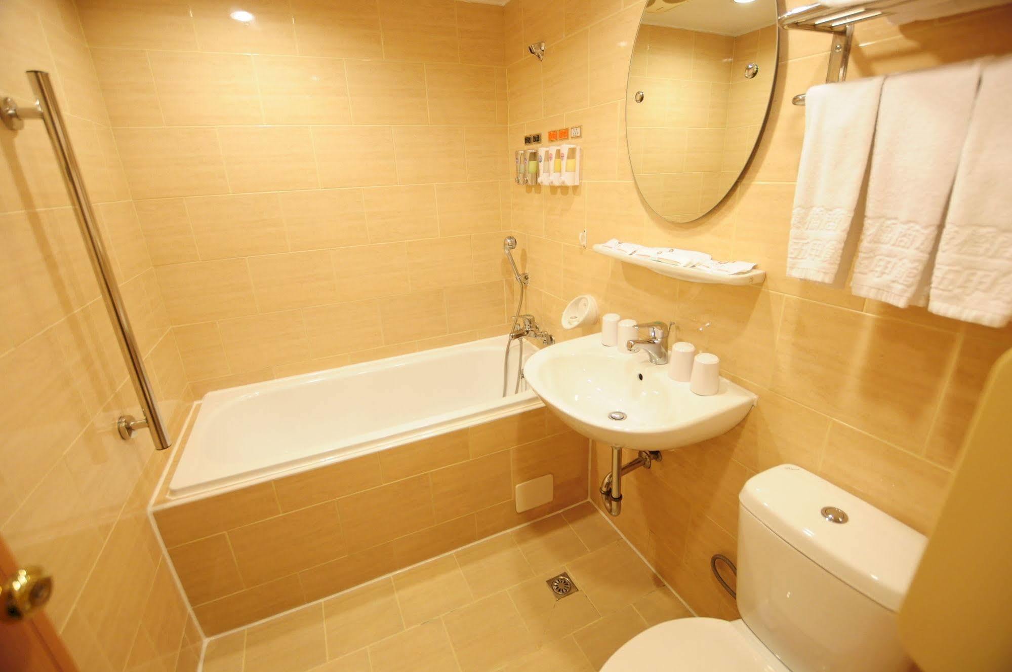 Kindness Hotel Wu-Jia Гаосюн Экстерьер фото